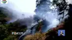 Menjalarnya api akibat kebakaran Gunung Sumbing di perbatasan Kabupaten Temanggung dan Kabupaten Wonosobo, Jawa Tengah, terus berlanjut.