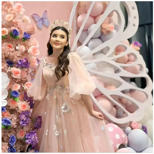 6 Potret Ultah Hassya Anak Sambung Irish Bella, Menawan Pakai Outfit ala Princess
