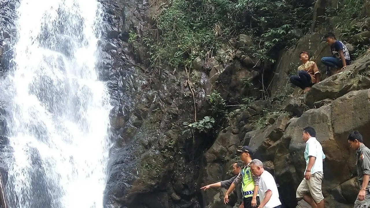 Nyawa Remaja Batang Melayang Saat Menyelam di Curug Sigandul