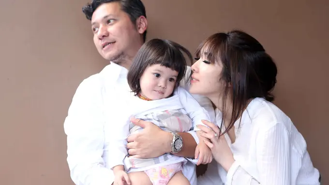 [Bintang] Gaya Imut Gempi Nyanyikan Lagu Rokabye