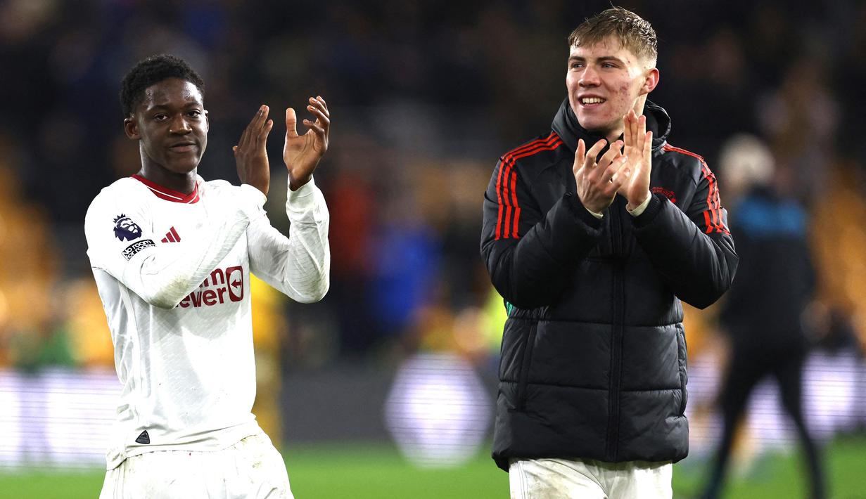 Manchester United berhasil memetik tiga poin saat berkunjung ke markas Wolverhampton dalam laga pekan 22 Premier League 2023/2024, Jumat (2/2/2024) dini hari WIB. Setan Merah menang dengan skor ketat 4-3 di Molineux Stadium.