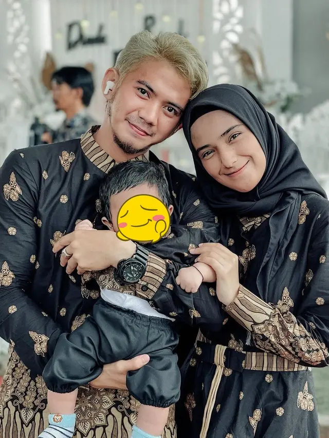 6 Potret Manis Rizki DA dan Nadya Mustika Kondangan Bareng, Banjir Pujian