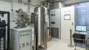 Sistem suplai nitrogen dengan kemurnian tinggi terlihat di laboratorium untuk sampel Bulan di Observatorium Astronomi Nasional, Beijing, China, 4 Desember 2020. Pembukaan segel sampel Bulan yang dikumpulkan Chang'e-5 akan dilakukan di laboratorium ini. (Xinhua/Observatorium Astronomi Nasional, CAS)