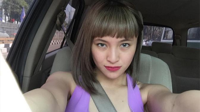 Marshanda Lepas Celana  di Depan Kamera Celeb Bintang com