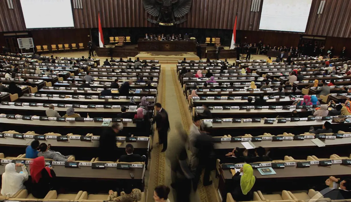 Panitia Ad Hoc itu nantinya akan bertugas menyusun perubahan Tatib MPR menyusul adanya revisi UU MD3. Tatib ini akan disidangkan kembali dalam pengesahan paripurna pada 29 September 2014, Jakarta, Senin (22/9/2014) (Liputan6.com/Andrian M Tunay)
