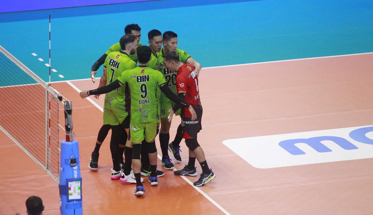 <p>Selebrasi para pemain Jakarta STIN BIN setelah mencetak angka saat menghadapi Jakarta Pertamina Pertamax pada laga pekan pertama putaran I PLN Mobile Proliga 2024 di GOR Amongrogo, Yogyakarta, Minggu (28/4/2024). Jakarta STIN BIN menang 3-0 (25-21, 25-23, 25-20). (Dok. PBVSI)</p>