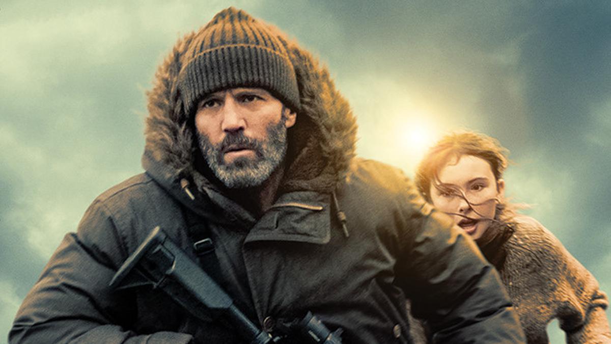 Review Film Shelter: Jason Statham Diburu Negara, Jadi Pelarian Demi Selamatkan Anak Yatim Piatu