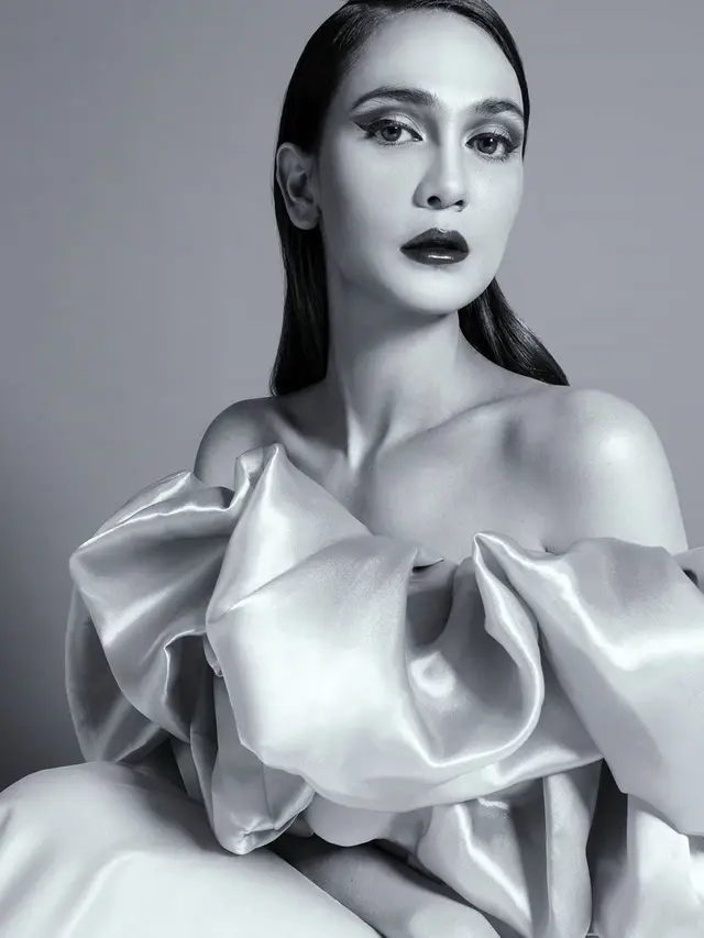 [Fimela] Luna Maya