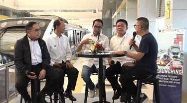 Menteri Perhubungan Budi Karya Sumadi meluncurkan Feeder LRT di Kota Palembang,