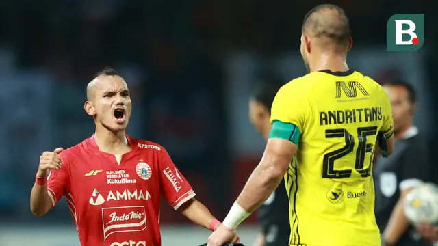 Foto: Persija Jakarta Kalahkan Persib Bandung 2-0
