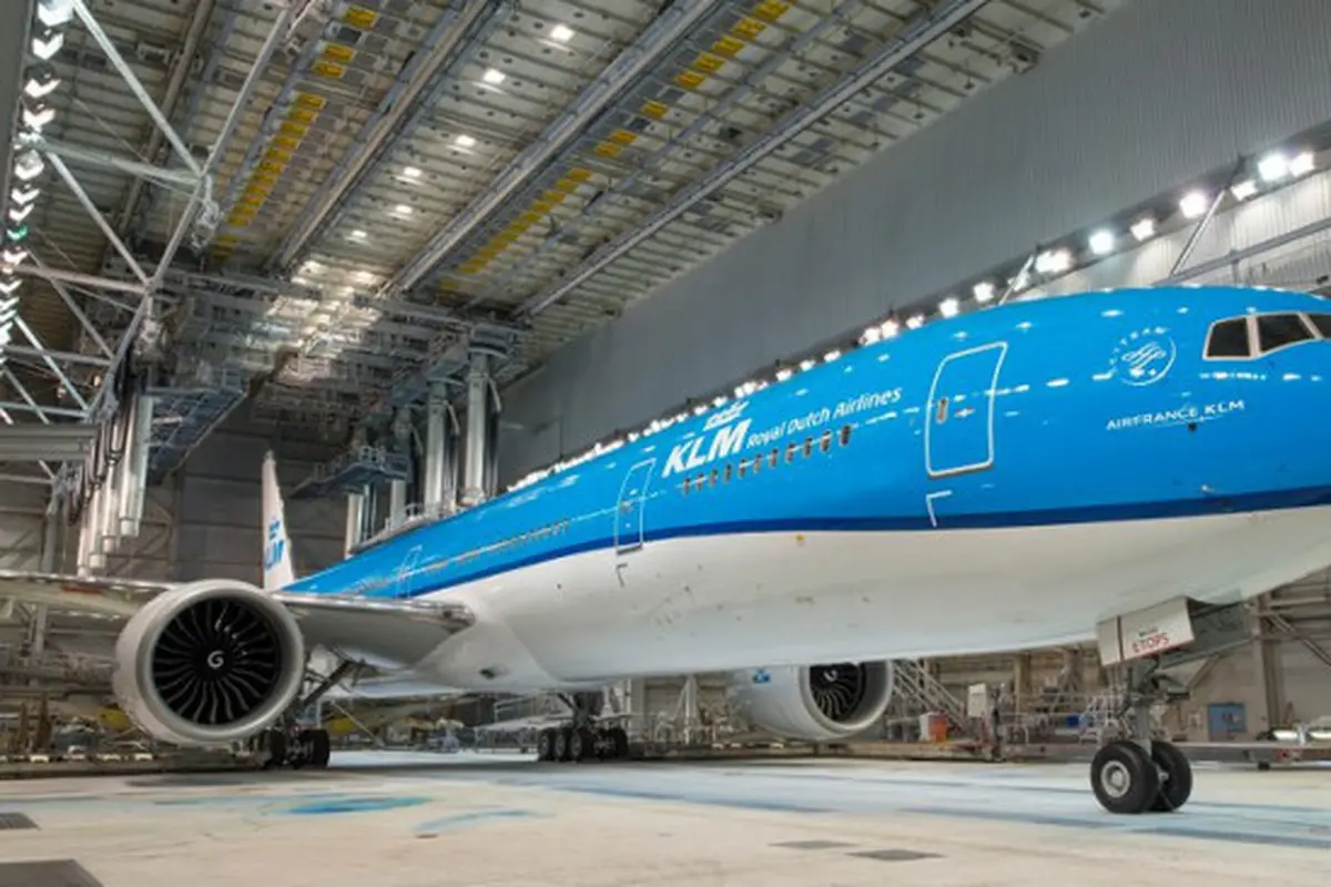 Boeing 777-300 - KLM Royal Dutch Airlines 0515