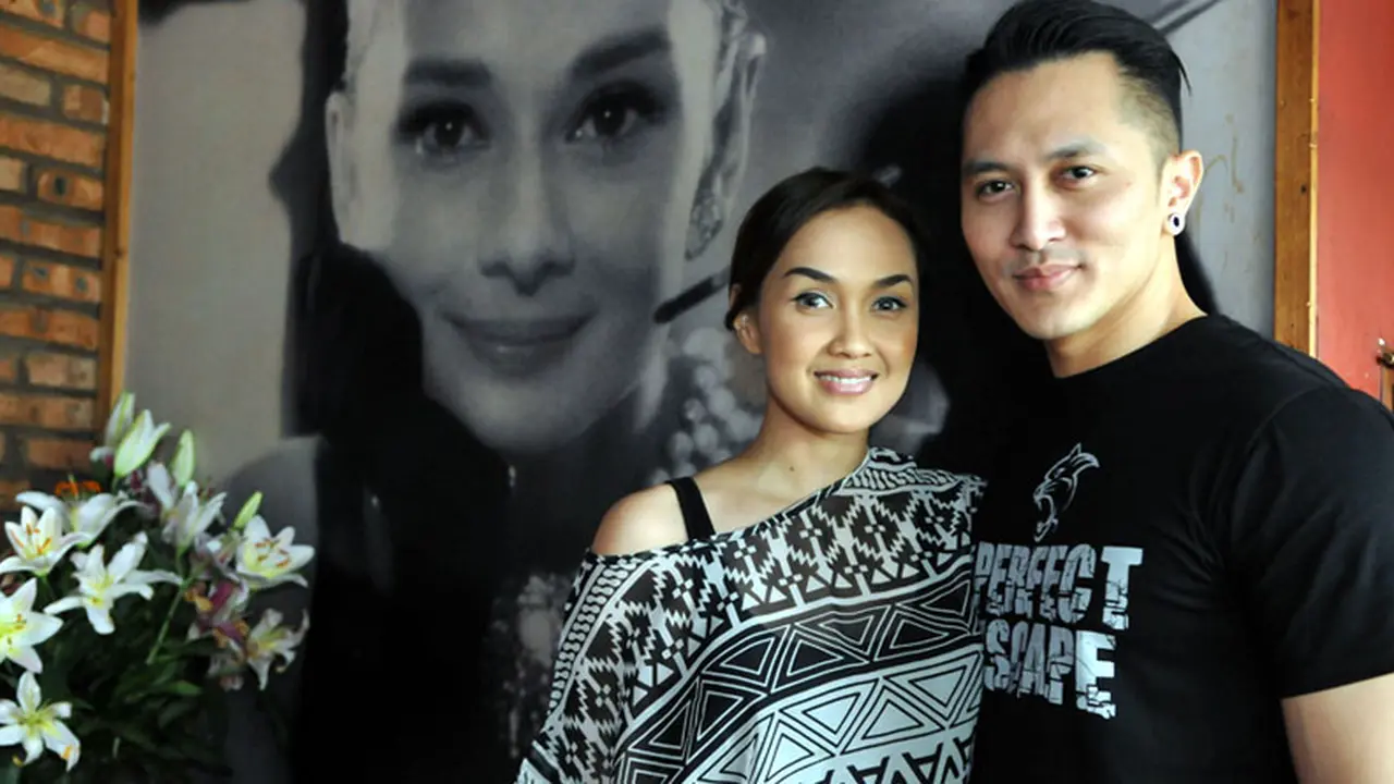 Demian Aditya dan Sara Wijayanto