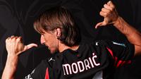 Luka Modric bakal gunakan nomor punggung 14 di AC Milan. (AC Milan)