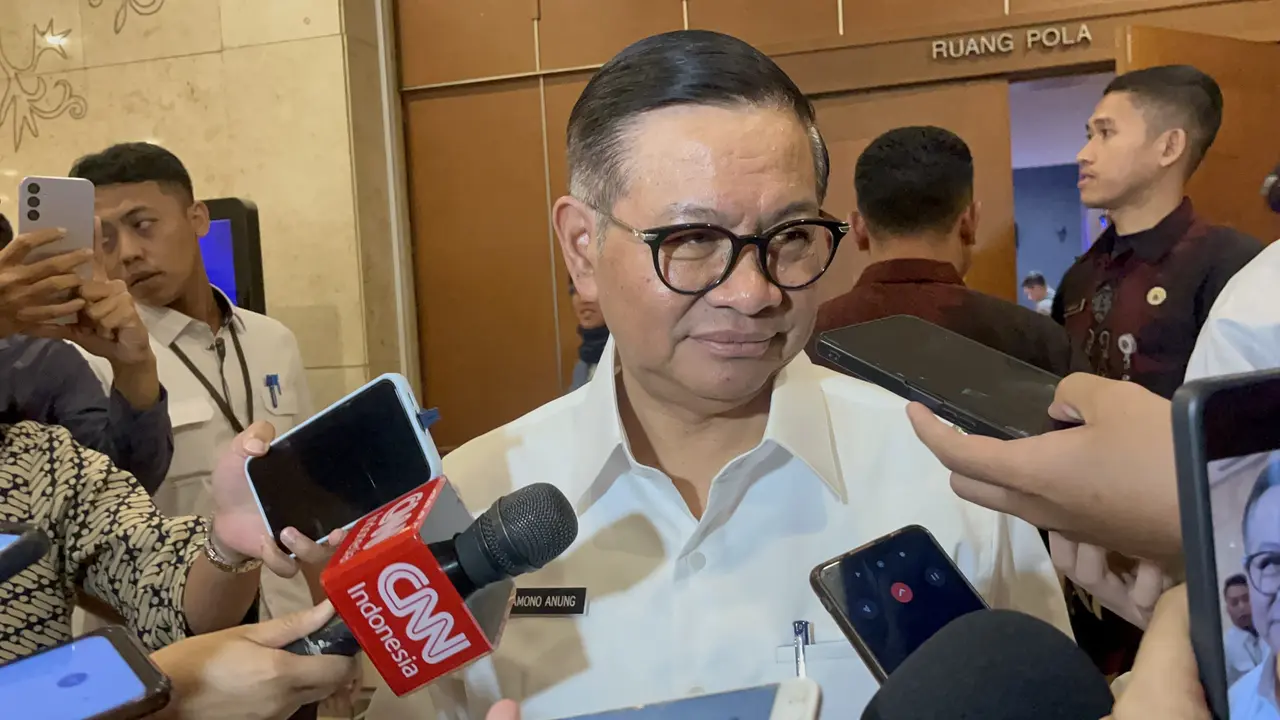 Gubernur DKI Jakarta Pramono Anung di Balai Kota DKI Jakarta, Rabu (23/7/2025). (Liputan6.com/Winda Nelfira)