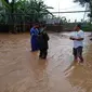 Tanggul Sungai Tanjungrejo di Kecamatan Margoyoso, Kabupaten Pati, jebol. (Liputan6.com/Ahmad Adirin)