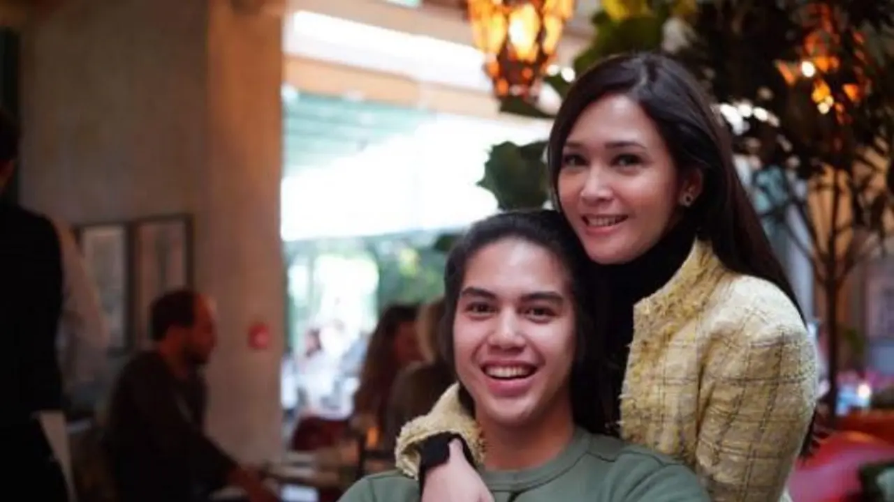 [Bintang] Maia Estianty dan El Rumi