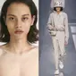 Rizal Rama merupakan pria asal Surabaya yang menaklukan catwalk Milan Fashion Week 2022. Ia membawakan pakaian dari koleksi teranyar brand Fendi. Dok. @modelsdiscoveri