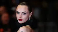 Cara Delevingne Jawab Tuduhan Johnny Depp soal Jadi Selingkuhan Amber Heard