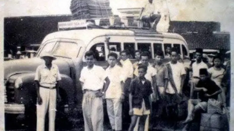 6 Potret Jadul Suasana Mudik Berbagai Moda Transportasi di Indonesia, Bikin Nostalgia.
