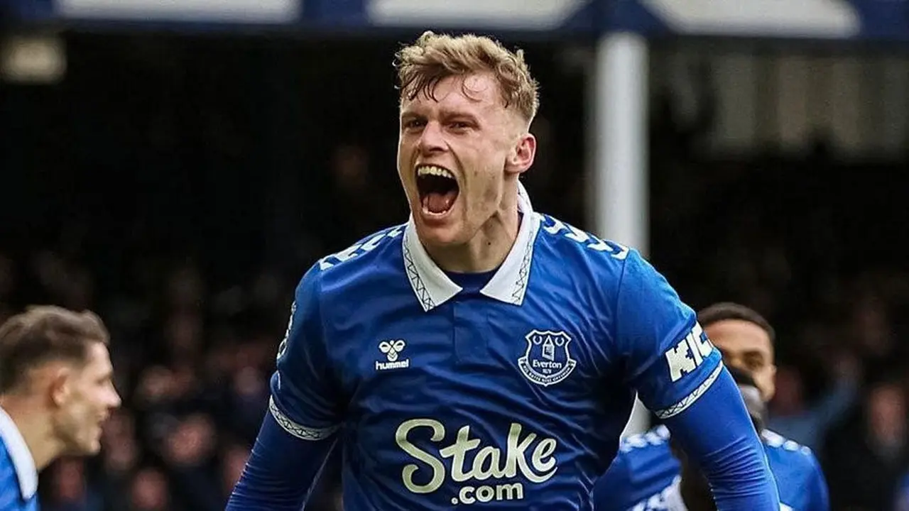 Bukan MU, Jarrad Branthwaite Dikabarkan Bergabung dengan Manchester City