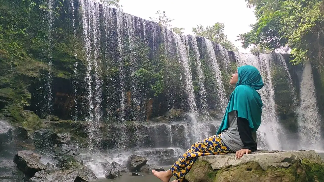 Segarnya Berwisata di Air Terjun Temam di Musi Rawas Sumsel