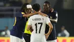 Piala Dunia U-17 2023 tak lagi menyisakan wakil dari Benua Asia di babak semifinal setelah satu-satunya wakil Asia tersisa di babak perempat final takluk dari Prancis 0-1 dalam laga yang digelar di Stadion Manahan, Solo, Sabtu (25/11/2023). Gol tunggal kemenangan Timnas Prancis U-17 dicetak lewat kaki pemain bernomor 10, Ismael Bouneb pada menit ke-83. (Doc. LOC WCU17/NFL)