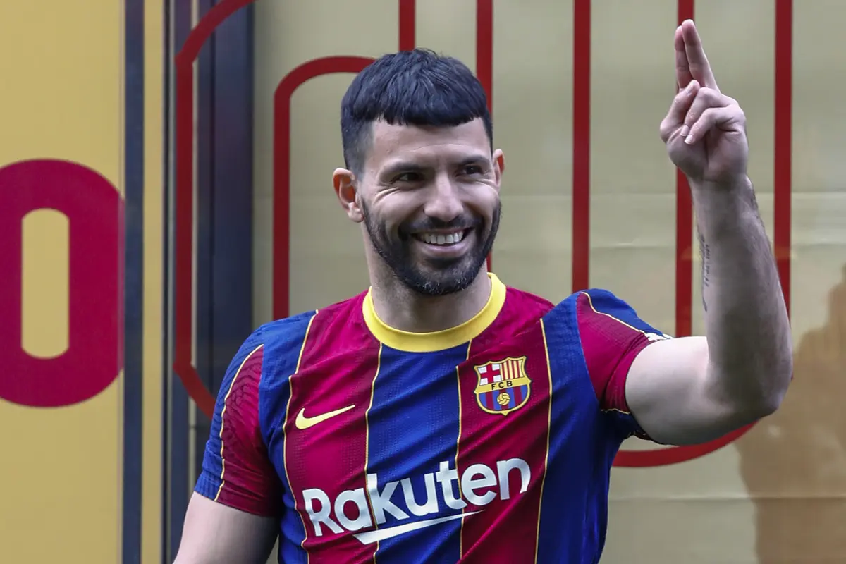 FOTO: RESMI! Sergion Aguero Merapat ke Blaugrana