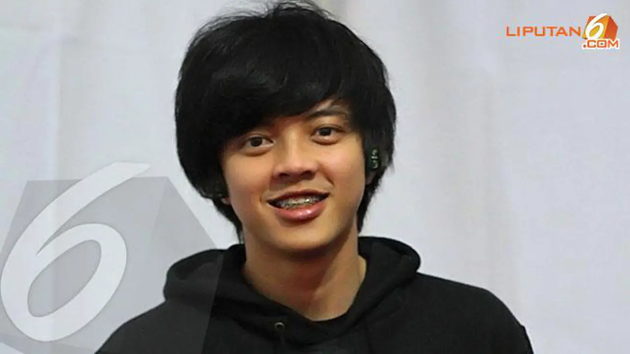 Bikin Lagu Sendiri, Bisma Curhat Pengalaman Pribadi