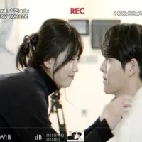 Kim Woo Bin dan Suzy Miss A dalam Uncontrollably Fond. (hancinema.net)