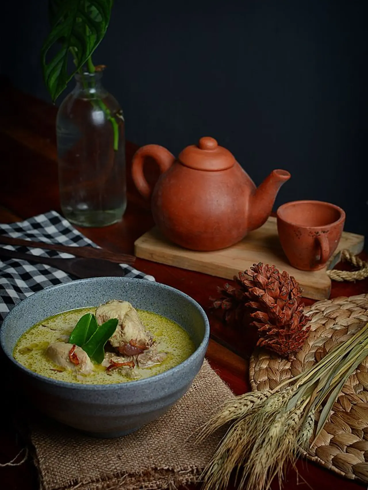 Cara Membuat Opor Ayam Kampung Yang Enak