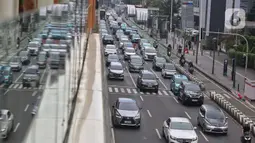 Pembatasan kendaraan bermotor perseorangan dilakukan melalui usia dan jumlah kepemilikan kendaraan. (Liputan6.com/Angga Yuniar)