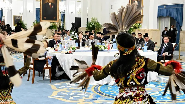 Prabowo Jamu Makan Siang PM China Li Qiang di Istana Negara Jakarta