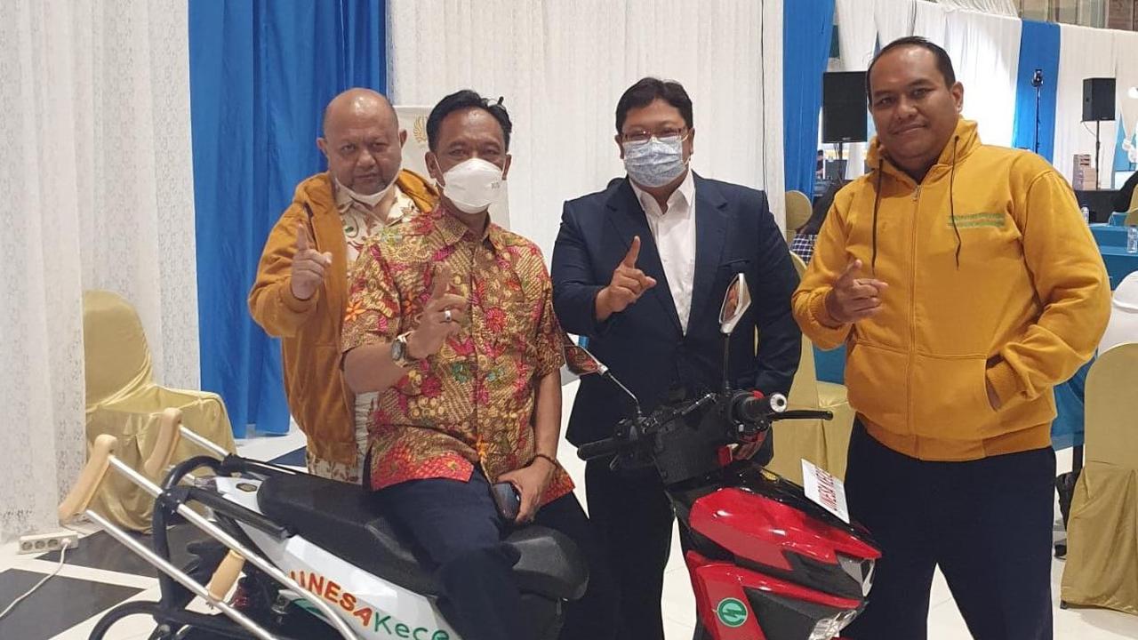 Motor elektrik karya dosen dan mahasiswa Unesa. (Dian Kurniawan/Liputan6.com)