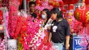 Menurut tradisi China, shio tahun ini adalah Ular Kayu. (Magang/Liputan6.com/Muhammad Rizal)
