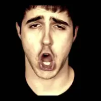 Liriknya sederhana tapi ekspresinya itu, lho, hahahahaha. Kamu bakalan ngakak sampai kejang-kejang.