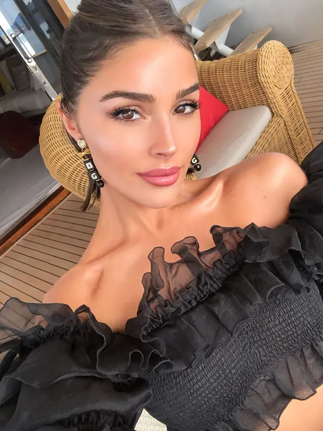 FOTO: Jadi Wanita Terseksi 2019, Begini Sosok Olivia Culpo dalam Balutan Busana Hitam