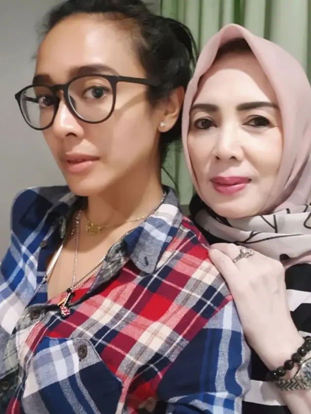 Dhea Ananda