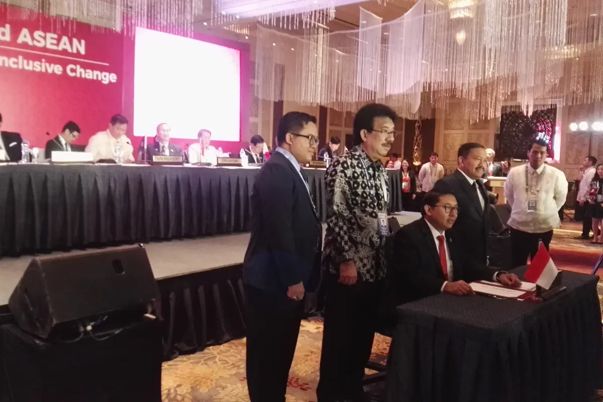 Delegasi Indonesia dalam Sidang Umum Parlemen Se-Asia Tenggara atau ASEAN Inter-Parliamentary Assembly (AIPA) di Filipina. (Liputan6.com/Raden Trimutia Hatta) 