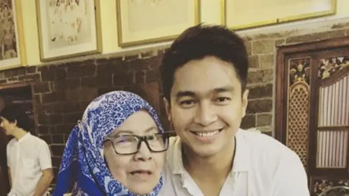 [Bintang] Deva Mahenra dan Bunda Iffet