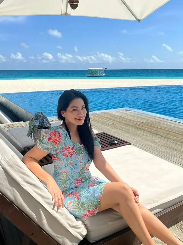 Bak Bulan Madu, Ini 7 Momen Titi Kamal dan Christian Sugiono Liburan di Maldive