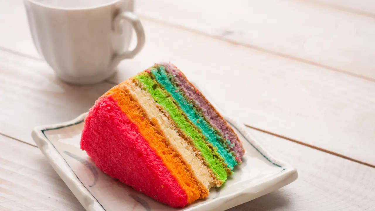 bolu kukus pelangi