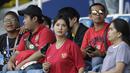 Bintang film asal Jepang, Maria Ozawa, memberikan dukungan untuk Timnas Indonesia U-22 saat melawan Thailand pada SEA Games 2019 di Stadion Rizal Memorial, Manila, Selasa (26/11). Indonesia menang 2-0 atas Thailand. (Bola.com/M Iqbal Ichsan)