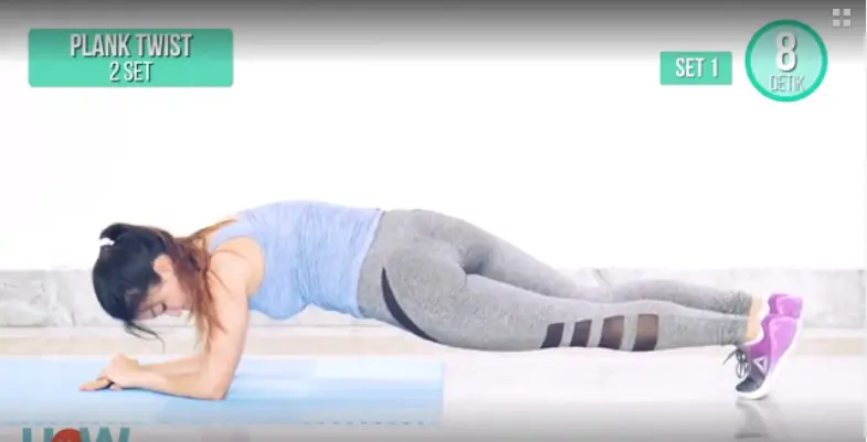 Plank Twist | Sumber Foto: vidio.com/dheedheena