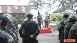 Citizen6, Banten: Dalam amanatnya Panglima TNI menyampaikan bahwa, keberhasilan penyelenggaraan Latihan Satuan Gultor TNI, tidak terlepas dari keseriusan para parajurit, yang dilandasi oleh semangat dan disiplin. (Pengirim: Badarudin Bakri).