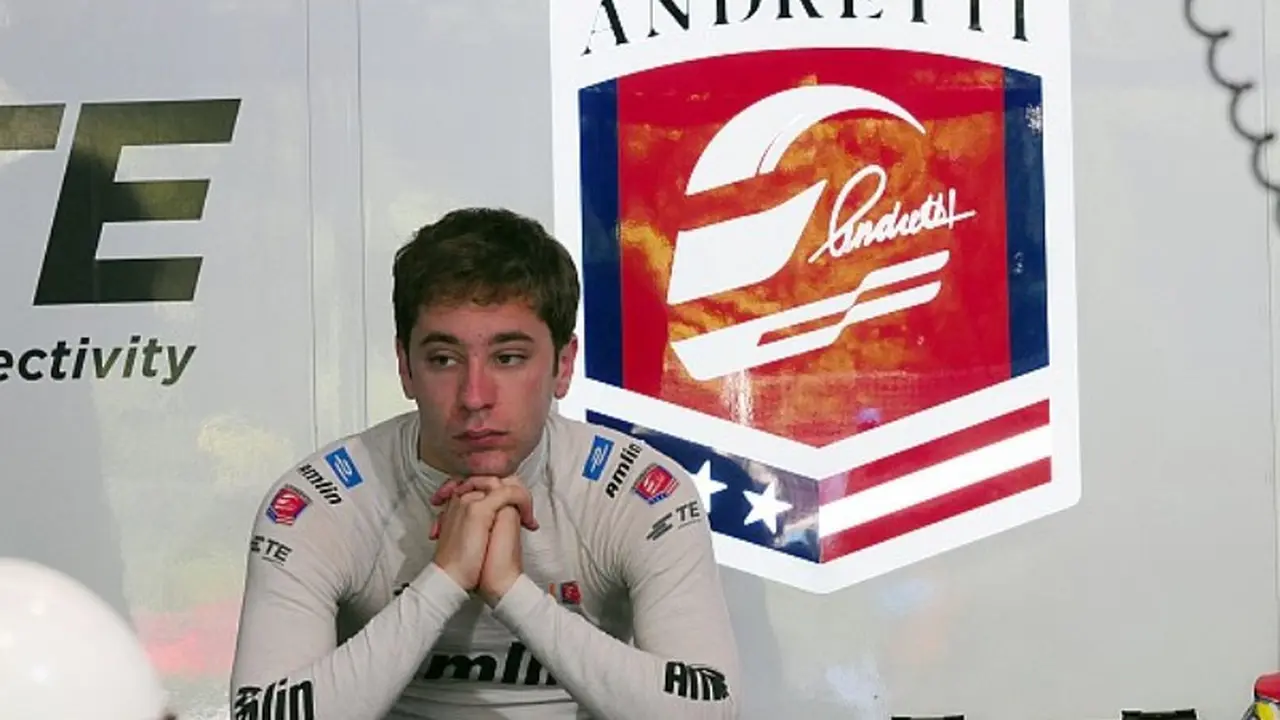 Pembalap tim Andretti Autosport, Robin Frijns (sportscoaster)