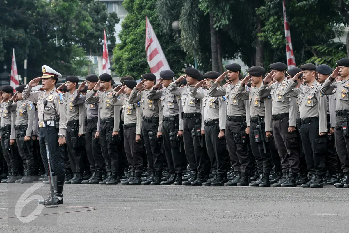20160705-Polda Metro Jaya Gelar Apel Pengamanan Malam Takbiran dan Idul Fitri