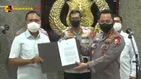 Menteri Pemuda dan Olahraga (Menpora) Zainudin Amali menyambangi Kapolri Jenderal Listyo Sigit Prabowo di Rupatama Mabes Polri, Jakarta Selatan.