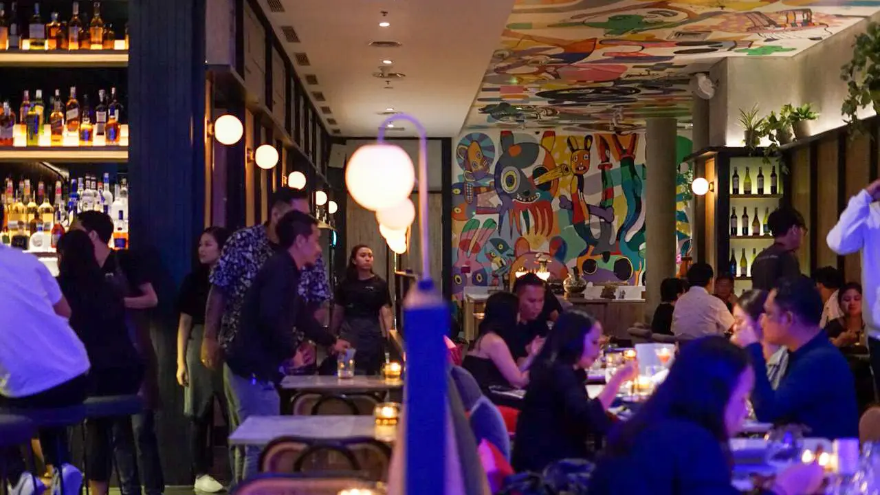 Double Chin Restaurant & Bar