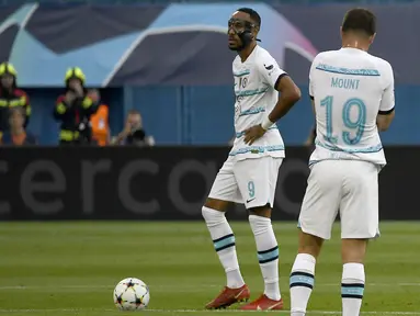 Debut Pierre-Emerick Aubameyang bersama Chelsea di laga perdana Grup E Liga Champions 2022/2023 berakhir dengan kekalahan. (AFP/Denis Lovrovic)