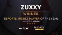 Made Bagas Pramudita atau lebih dikenal dengan nama BTR Zuxxy meraih gelar Esports Mobile Player of the Year pada Esports Awards 2020. (Dok. Esports Awards)